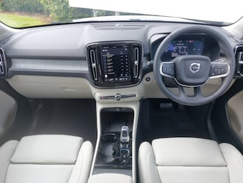 Used Volvo XC40 2025 for sale - 79360697: Photo