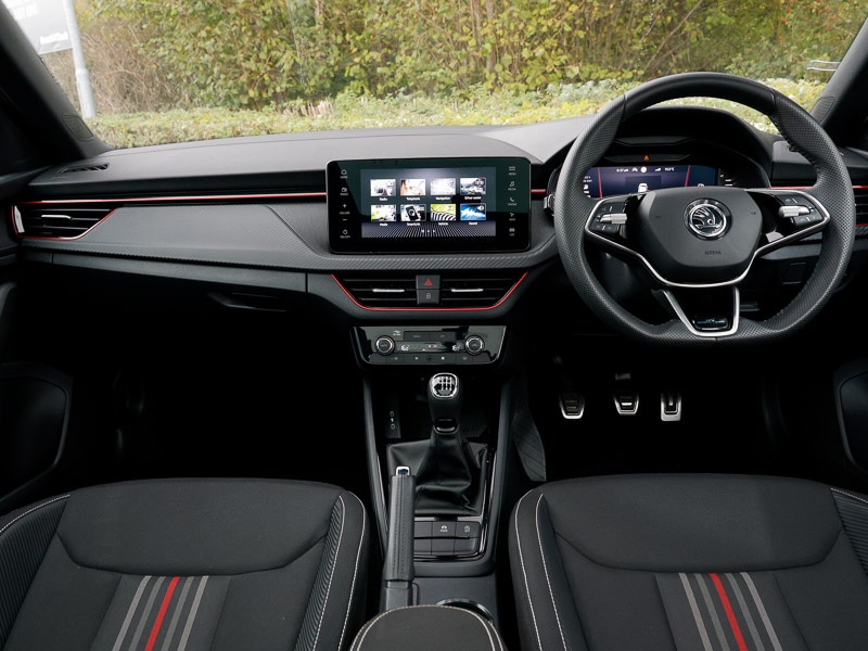 Used Skoda Kamiq 2024 for sale - 76833825: Photo 2