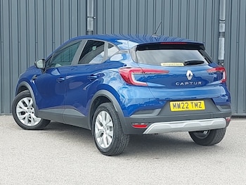 Used Renault Captur 2022 for sale - 79100862: Photo
