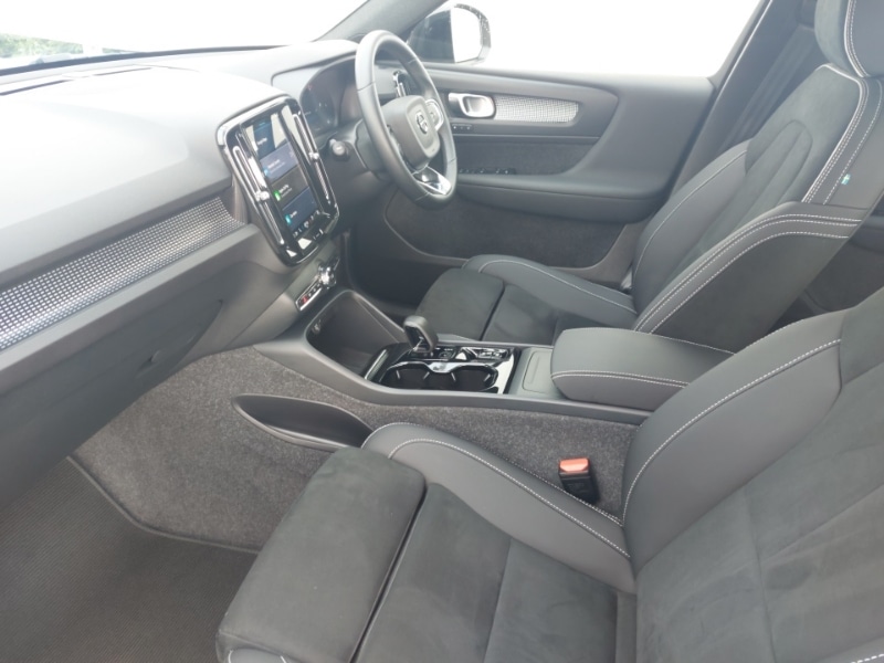 Used Volvo XC40 2024 for sale - 77652689: Photo 5