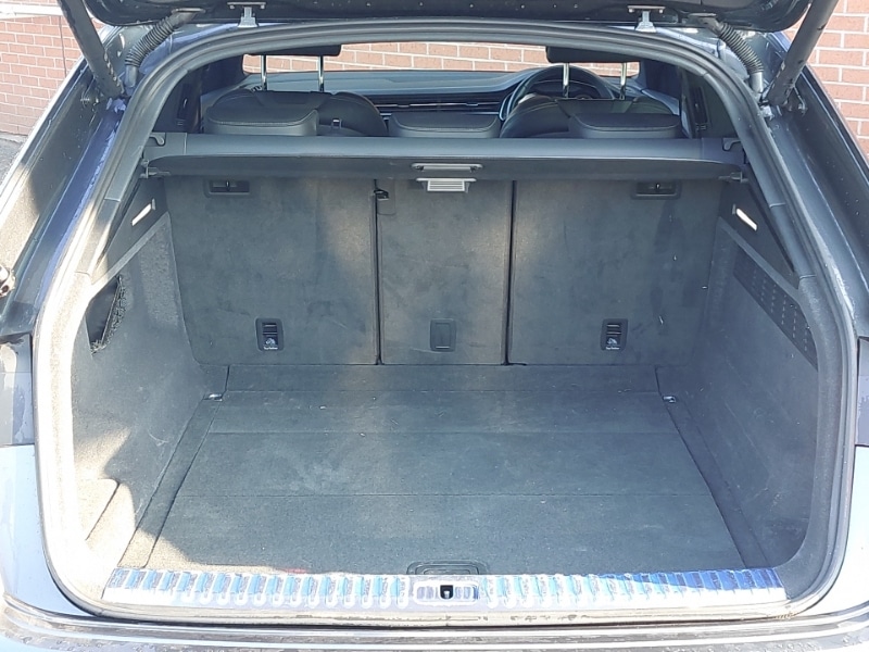 Used Audi Q8 2023 for sale - 78046103: Photo 8