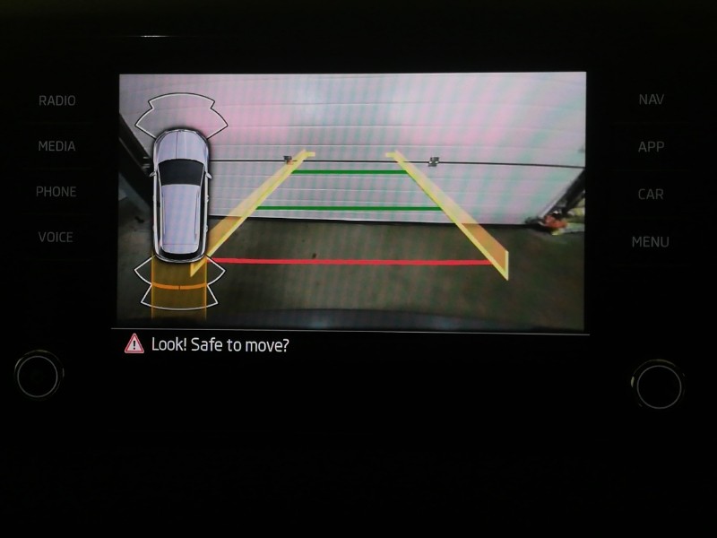 Used Skoda Karoq 2024 for sale - 76269468: Photo 11