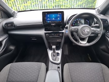 Used Toyota Yaris Cross 2023 for sale - 78777457: Photo