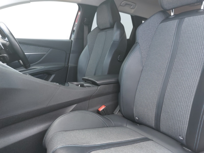 Used Peugeot 3008 2022 for sale - 76745889: Photo 5