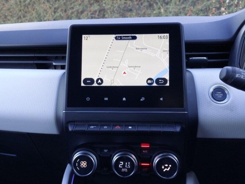 Used Renault Clio 2023 for sale - 77949990: Photo 10