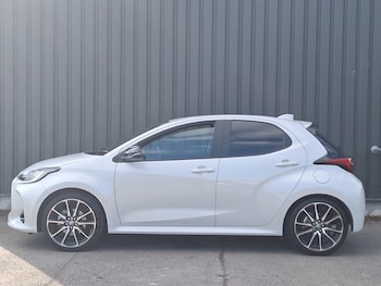 Used Toyota Yaris 2023 for sale - 75599523: Photo