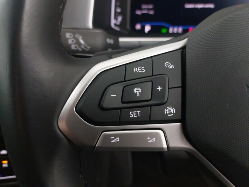 Used Volkswagen T-Roc 2023 for sale - 77924080: Photo 12