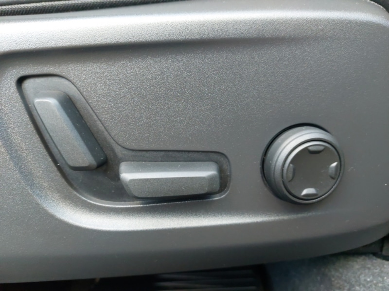 Used Volvo XC40 2023 for sale - 76786281: Photo 12