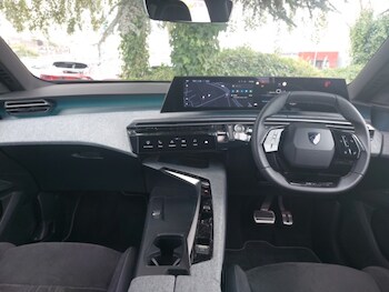 Used Peugeot 3008 2024 for sale - 75656609: Photo