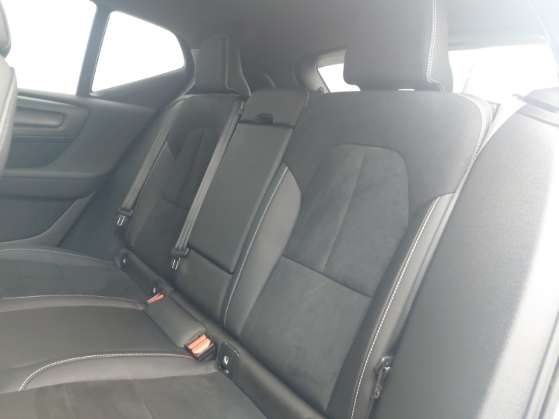 Used Volvo XC40 2023 for sale - 77652490: Photo 6