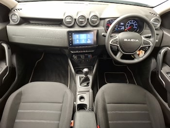 Used Dacia Duster 2023 for sale - 76983816: Photo