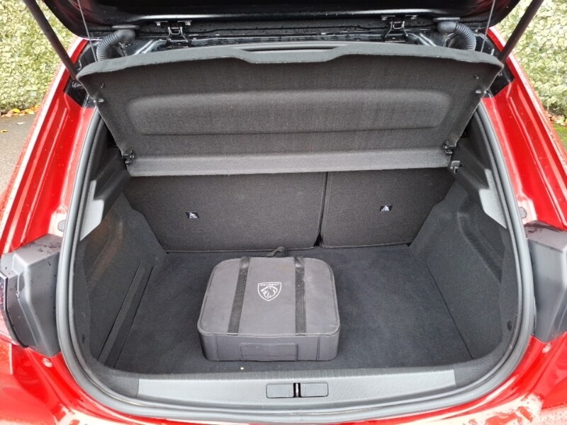 Used Peugeot 208 2023 for sale - 76816393: Photo 8