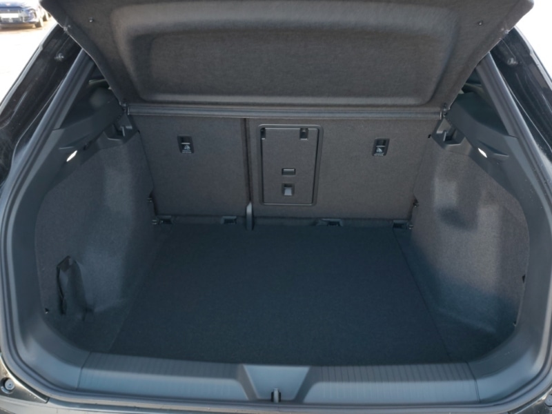 Used Volkswagen ID.4 2025 for sale - 77833000: Photo 8