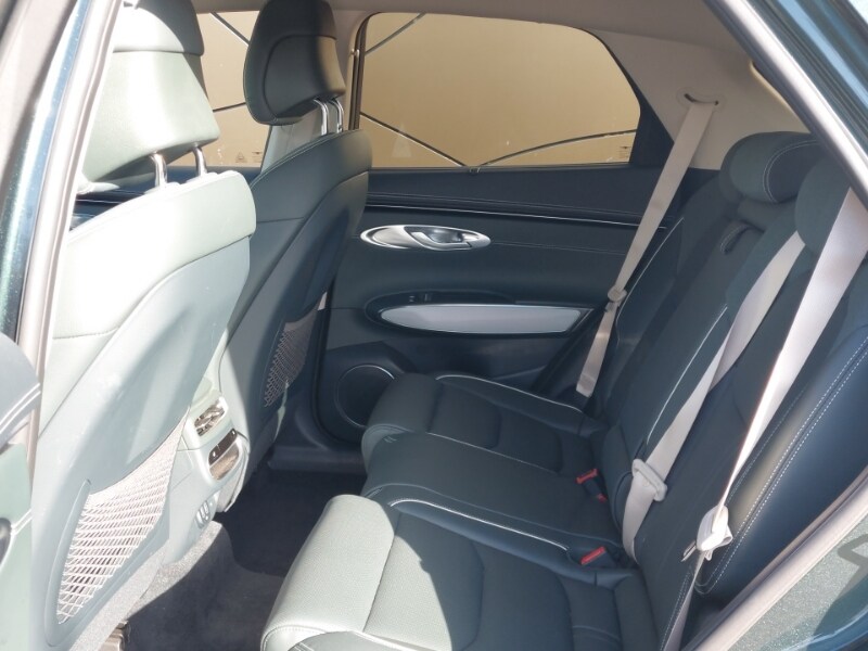 Used Genesis GV70 2023 for sale - 77975187: Photo 6