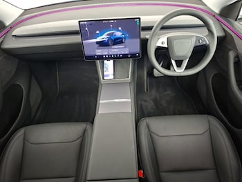 Used Tesla Model Y 2025 for sale - 79451874: Photo