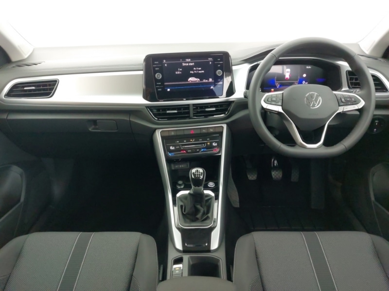 Used Volkswagen T-Roc 2025 for sale - 77196939: Photo 2