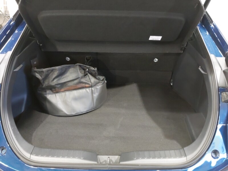 Used Toyota C-HR 2024 for sale - 77761867: Photo 8