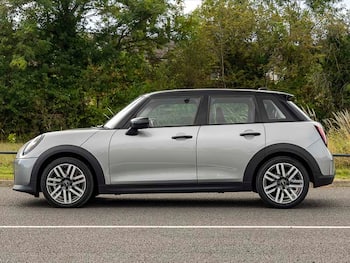 Used MINI Cooper 2025 for sale - 79704595: Photo