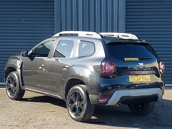 Used Dacia Duster 2022 for sale - 77736763: Photo