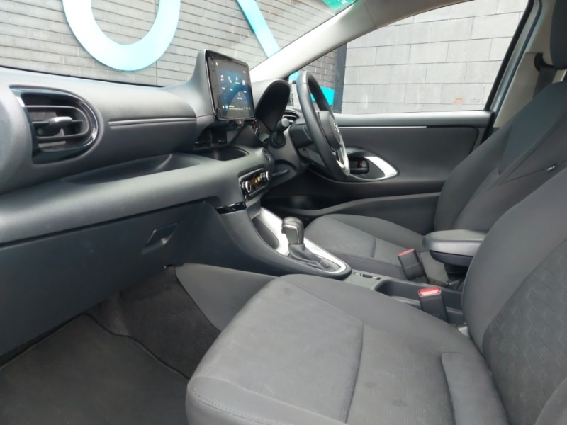 Used Mazda Mazda2 HYBRID 2024 for sale - 76764409: Photo 5