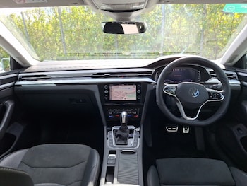 Used Volkswagen Arteon 2024 for sale - 76254275: Photo 2