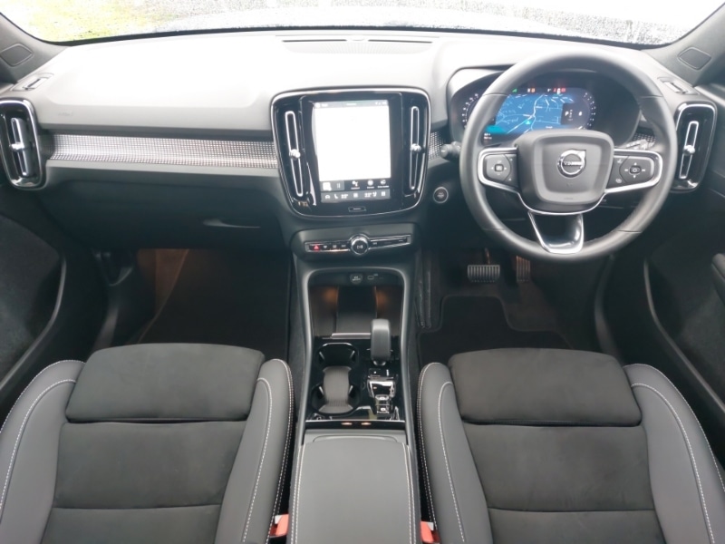 Used Volvo XC40 2024 for sale - 78054928: Photo 2