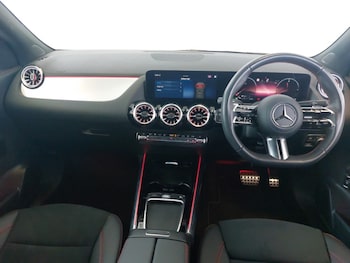 Used Mercedes-Benz GLA 2023 for sale - 75492085: Photo