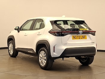 Used Toyota Yaris Cross 2023 for sale - 79617851: Photo