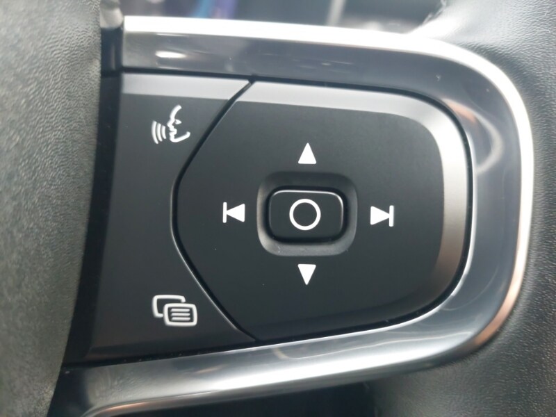 Used Volvo XC40 2023 for sale - 77924182: Photo 12