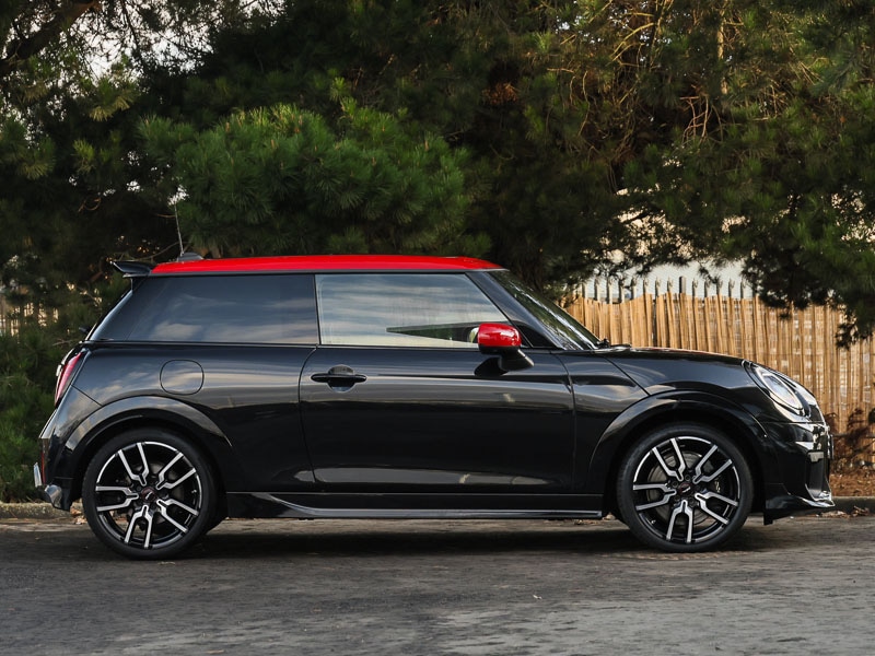 Used MINI Cooper 2024 for sale - 77955492: Photo 2