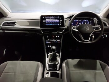 Used Volkswagen T-Roc 2024 for sale - 78364981: Photo