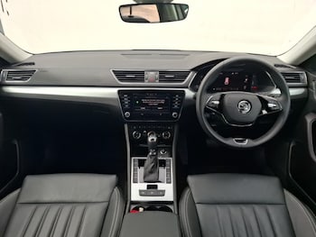Used Skoda Superb 2023 for sale - 75617586: Photo