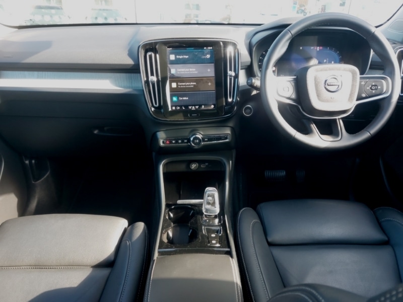 Used Volvo XC40 2024 for sale - 76497955: Photo 2