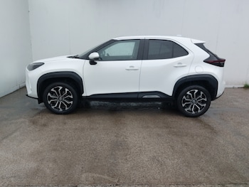 Used Toyota Yaris Cross 2022 for sale - 76700475: Photo