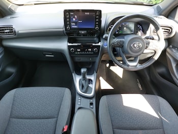 Used Toyota Yaris Cross 2022 for sale - 75583490: Photo