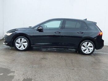 Used Volkswagen Golf 2024 for sale - 77169647: Photo