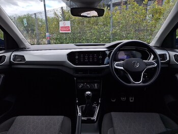 Used Volkswagen T-Cross 2024 for sale - 78300890: Photo