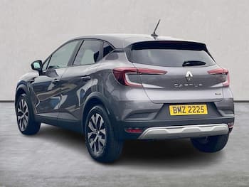 Used Renault Captur 2023 for sale - 79614872: Photo
