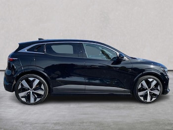 Used Renault Megane E Tech 2024 for sale - 79600082: Photo