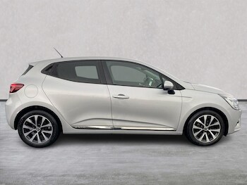 Used Renault Clio 2020 for sale - 75996347: Photo