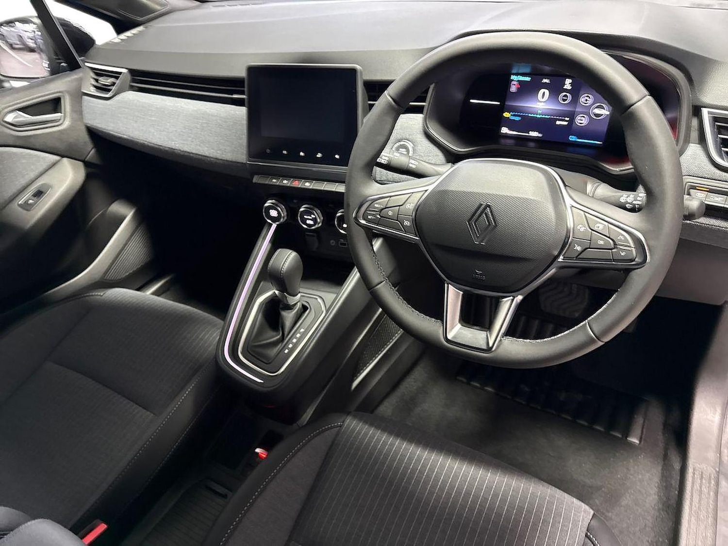 Used Renault Clio 2025 for sale - 77837052: Photo 15