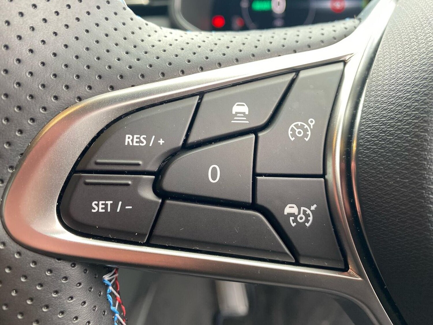 Used Renault Clio 2025 for sale - 77896219: Photo 25