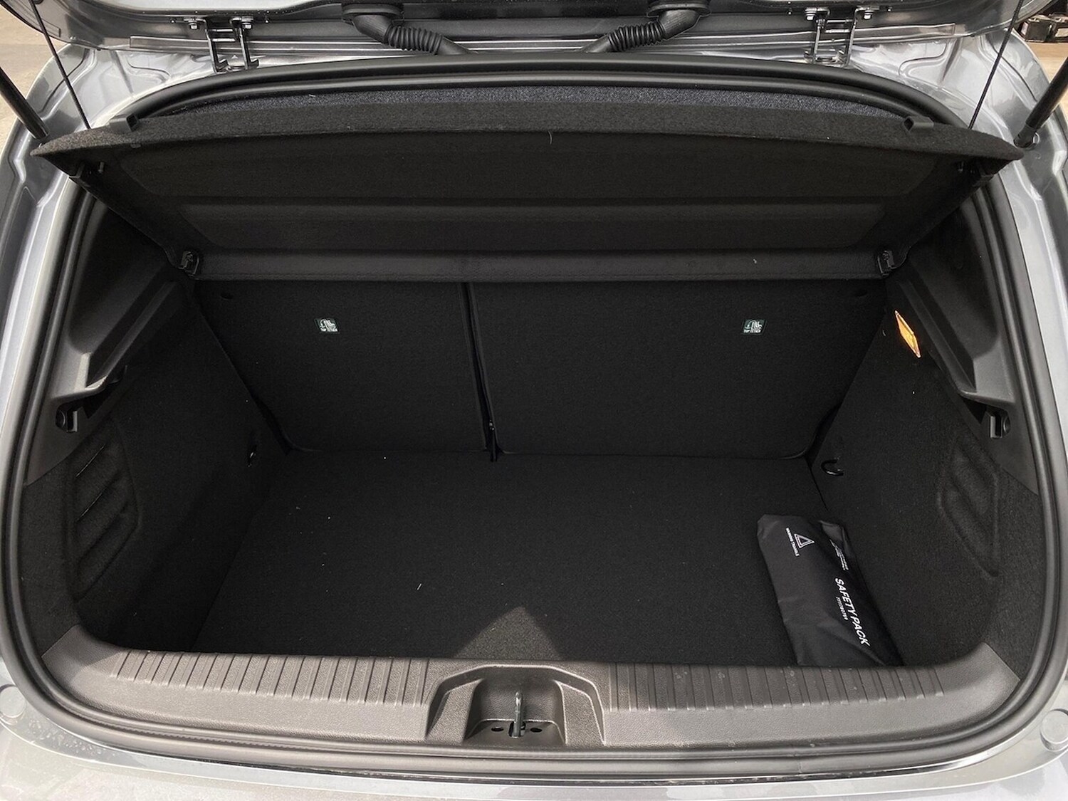 Used Renault Clio 2025 for sale - 77033406: Photo 17