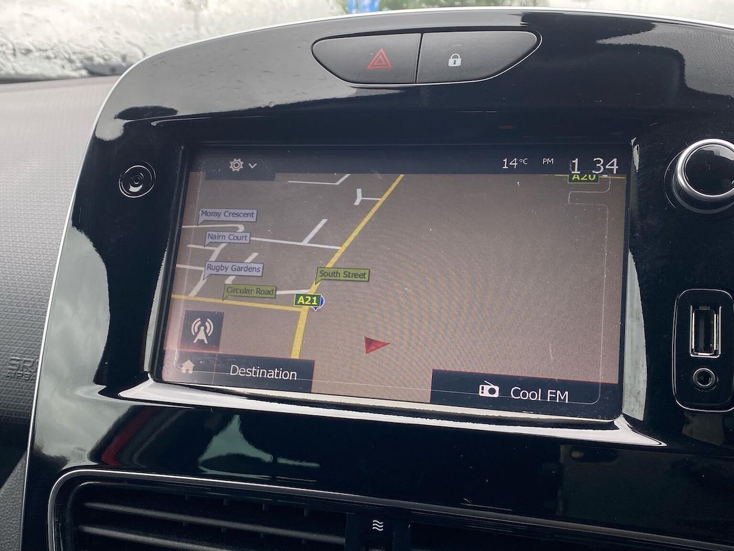 Used Renault Clio 2019 for sale - 76741187: Photo 11