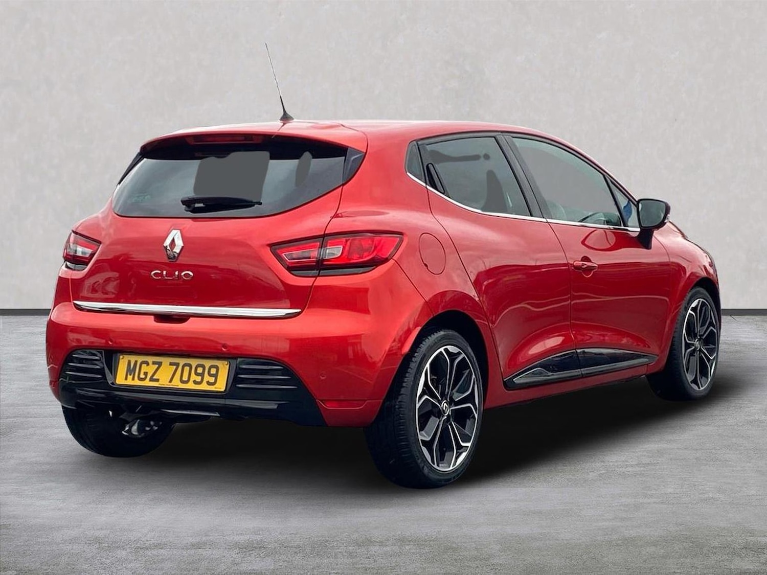 Used Renault Clio 2019 for sale - 76741187: Photo 18
