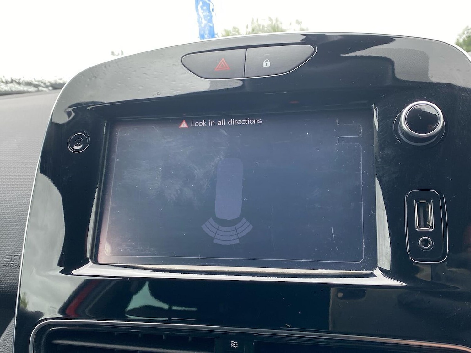 Used Renault Clio 2019 for sale - 76741187: Photo 23