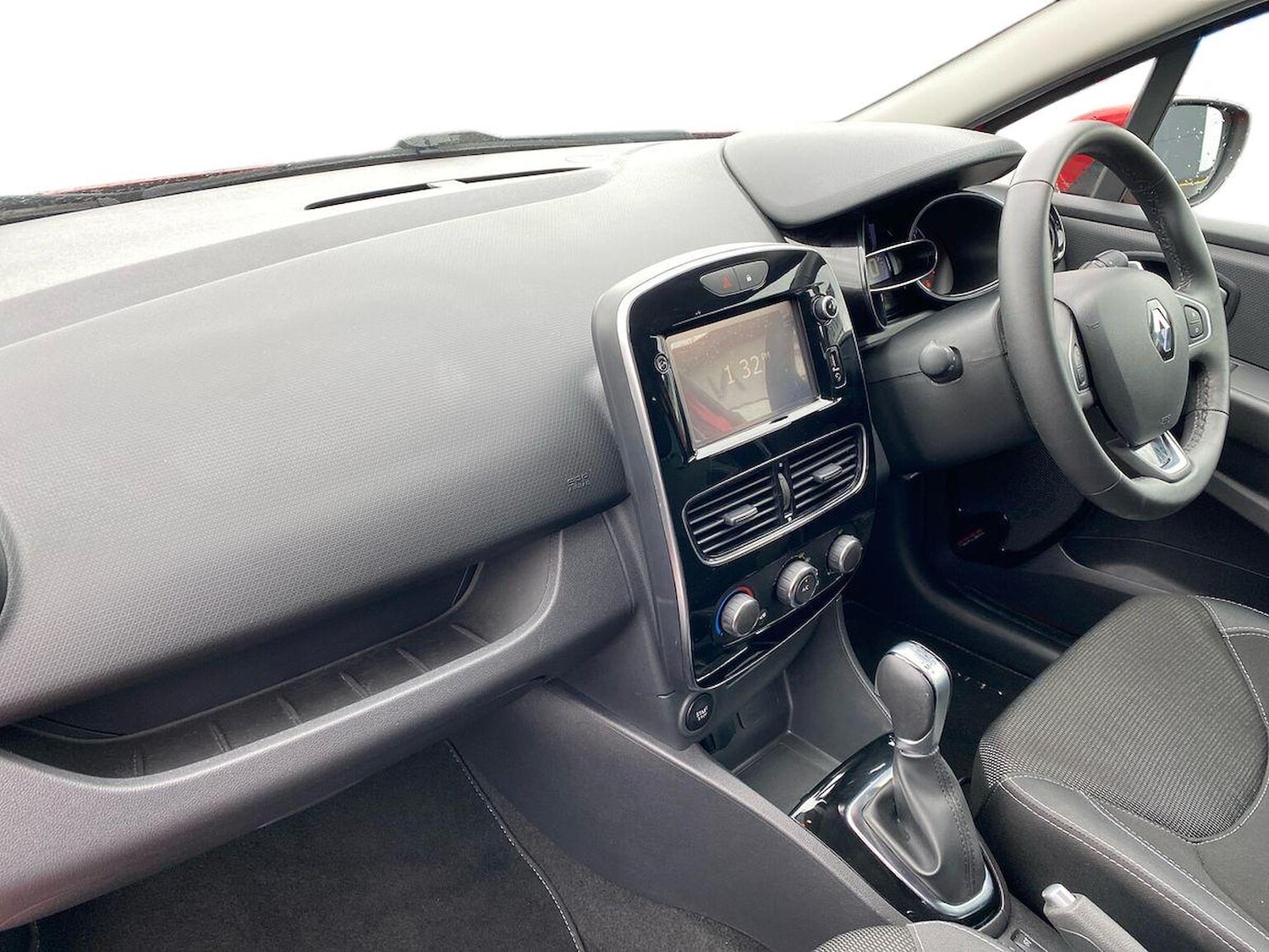 Used Renault Clio 2019 for sale - 76741187: Photo 7