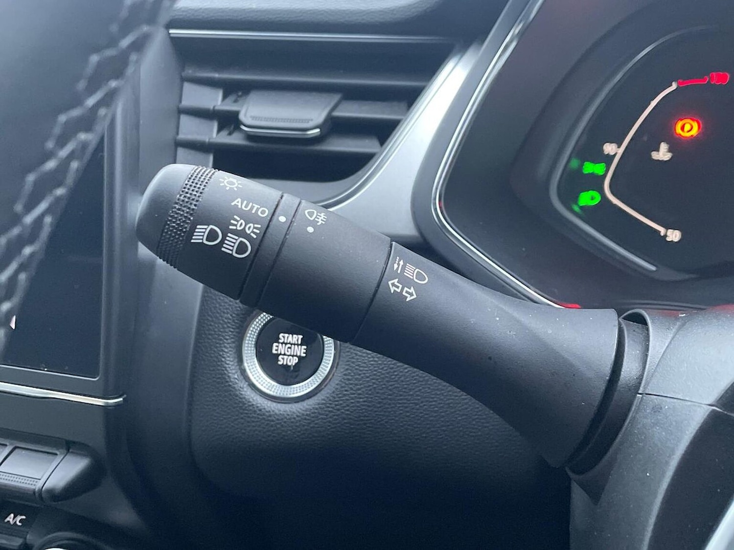 Used Renault Captur 2022 for sale - 76713215: Photo 27