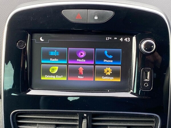 Used Renault Clio 2019 for sale - 76040712: Photo 11