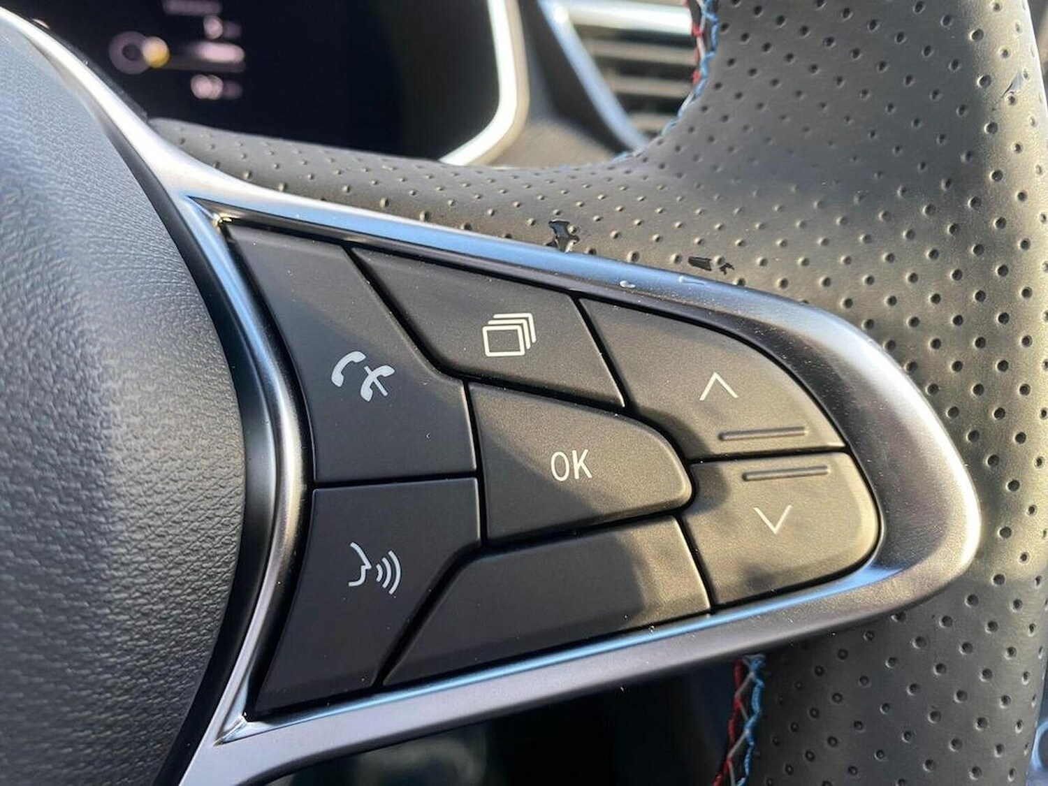 Used Renault Clio 2025 for sale - 77033408: Photo 24